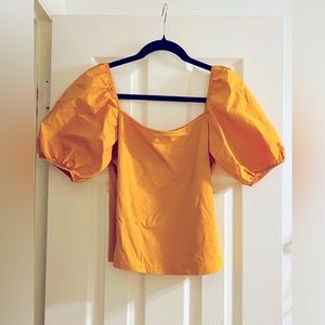 H&M orange puff sleeve top size M (New)